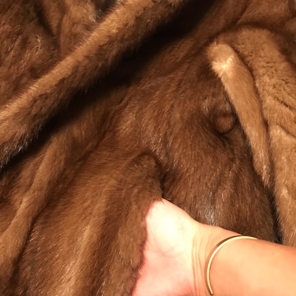 Real fur jacket - Picture 10 of 11